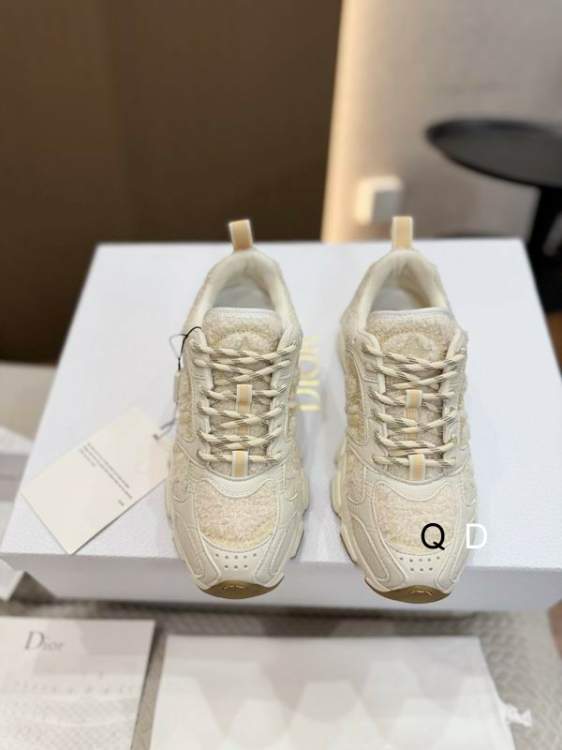 Picture of Dior Shoes _SKUDiorsz35-40GDT11013850